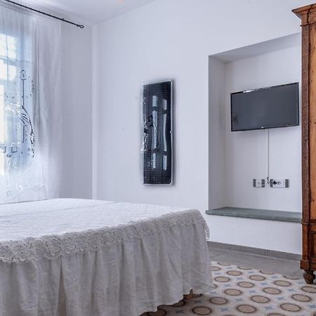 Dimora Ferraris Hotel Cabras Ngoại thất bức ảnh