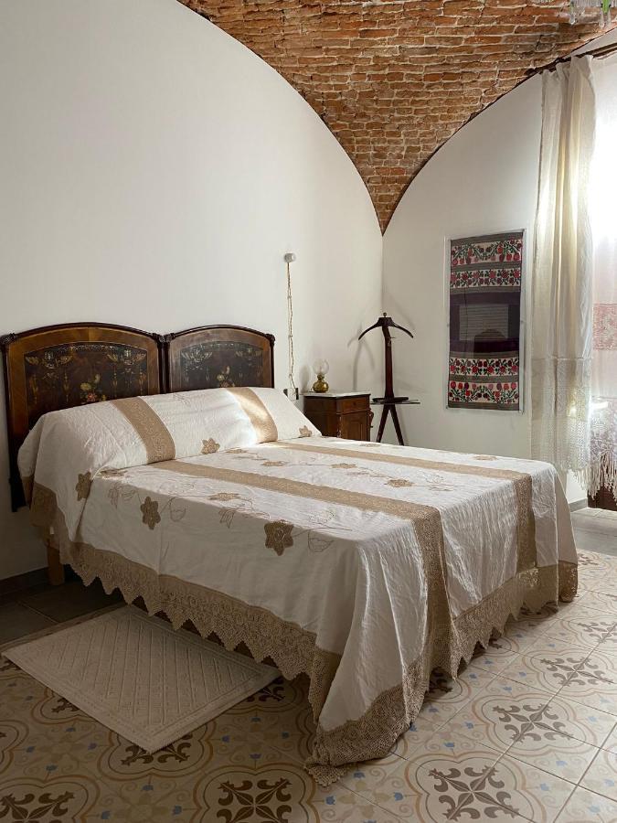 Dimora Ferraris Hotel Cabras Ngoại thất bức ảnh